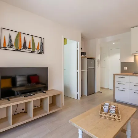 Domaine Du Preconil-5 By Interhome